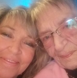 Meet your Posher, Lorelei